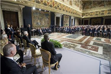 La cerimonia nel Salone dei Corazzieri al Quirinale (Foto Quirinale)