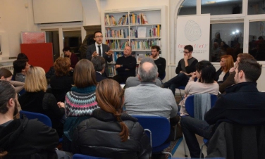 L'assessore Tommasini alla presentazione del progetto "Impulsi(vi)2" che prosegue nel 2017. Punta all'incremento dell'occupazione giovanile in Alto Adige in ambito culturale con ritorno per rinnovare il sistema culturale locale