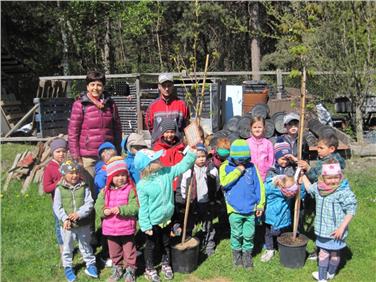 L’iniziativa “Wald- und Hüttentage” posta in essere dalla Scuola per l’infanzia di Prato allo Stelvio è stata insignita nella categoria “Scuola” (Foto: USP)