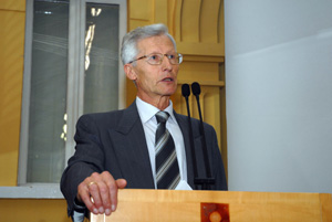 Cordoglio per la scomparsa dell'ex direttore generale della Provincia Adolf Auckenthaler (Foto USP)