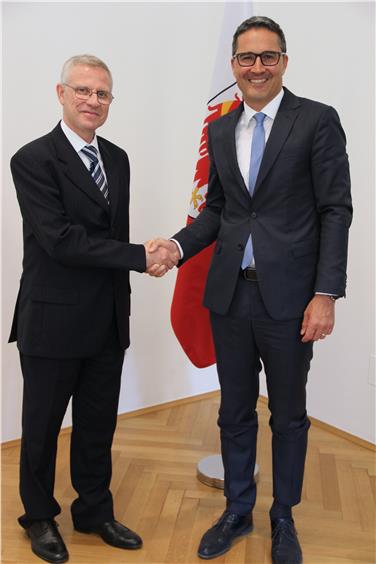 Il presidente Kompatscher ha accolto oggi a Palazzo Widmann il nuovo commissario del Governo Cusumano - Foto mgp