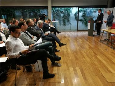 Il convegno all'Eurac sull'edilizia abitativa (Foto USP/Euregio)