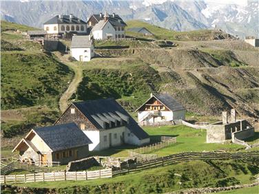 Il villaggio dei minatori, situato ad oltre 2.300 metri di altitudine, sarà nuovamente visitabile a partire dal 15 giugno (Foto USP/Musei provinciali)