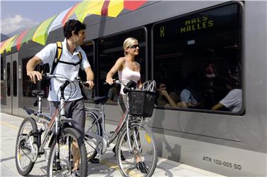 Bici e treno, un'accoppiata che funziona in Alto Adige (Foto USP)