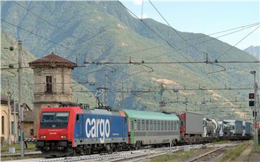 Per il trasporto combinato "accompagnato" sono previsti contributi fino a 33 euro. Foto Usp