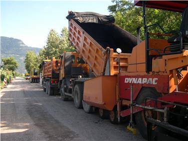 Lavori di asfaltatura, ma non solo: massiccio programma di interventi lungo la superstrada Merano-Bolzano (Foto USP)