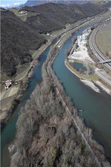 Il biotopo alla confluenza Isarco-Adige. Foto: Ufficio sistemazione bacini montani sud