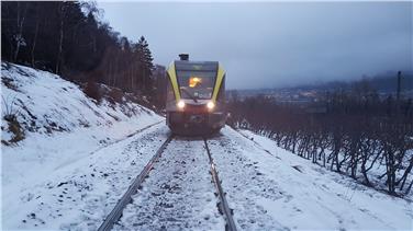 Il treno uscito dai binari questa mattina a Covelano (Foto USP)