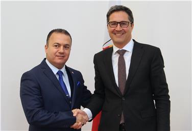Il console tunisino Nasr Ben Soltana con il presidente Arno Kompatscher Foto Usp/mgp