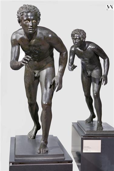 I Corridori. Una delle due statue risalente al I secolo a.C. sarà esposta al Centro Trevi Foto Usp/ Mann