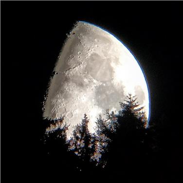 Serata speciale dedicata alla luna venerdì, 20 aprile a partire dalle ore 20 al Planetarium Alto Adige a San Valentino in Campo (Foto: Cedric Lim e David Gruber)