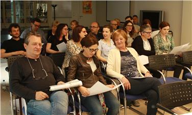 L'assessora Stocker con i nuovi medici di medicina generale Foto: USP/F. Grigoletto